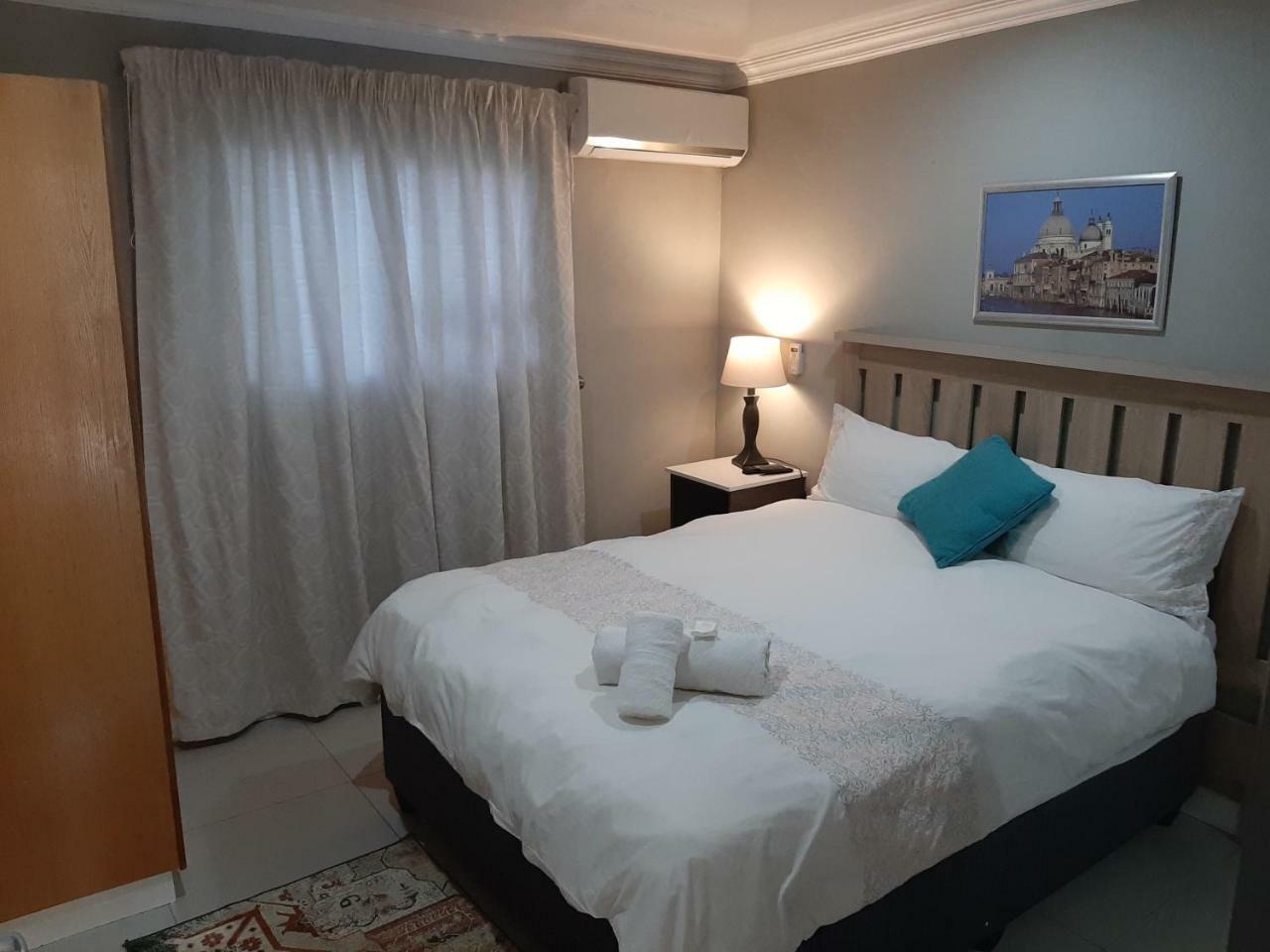 Lux Rooms On 37 Bloemfontein Kültér fotó
